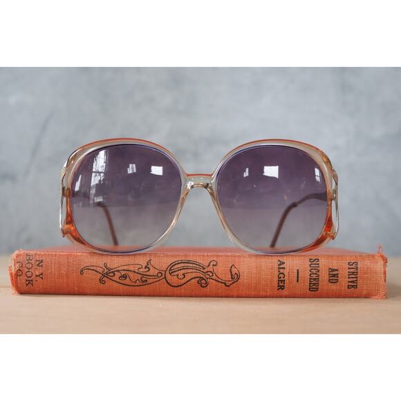 Vintage Tura Japan 1970s Sunglasses Disco Retro Grandma Chic Festival Mobwife main image 15